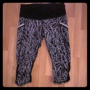 Like new! Cropped Lululemons!